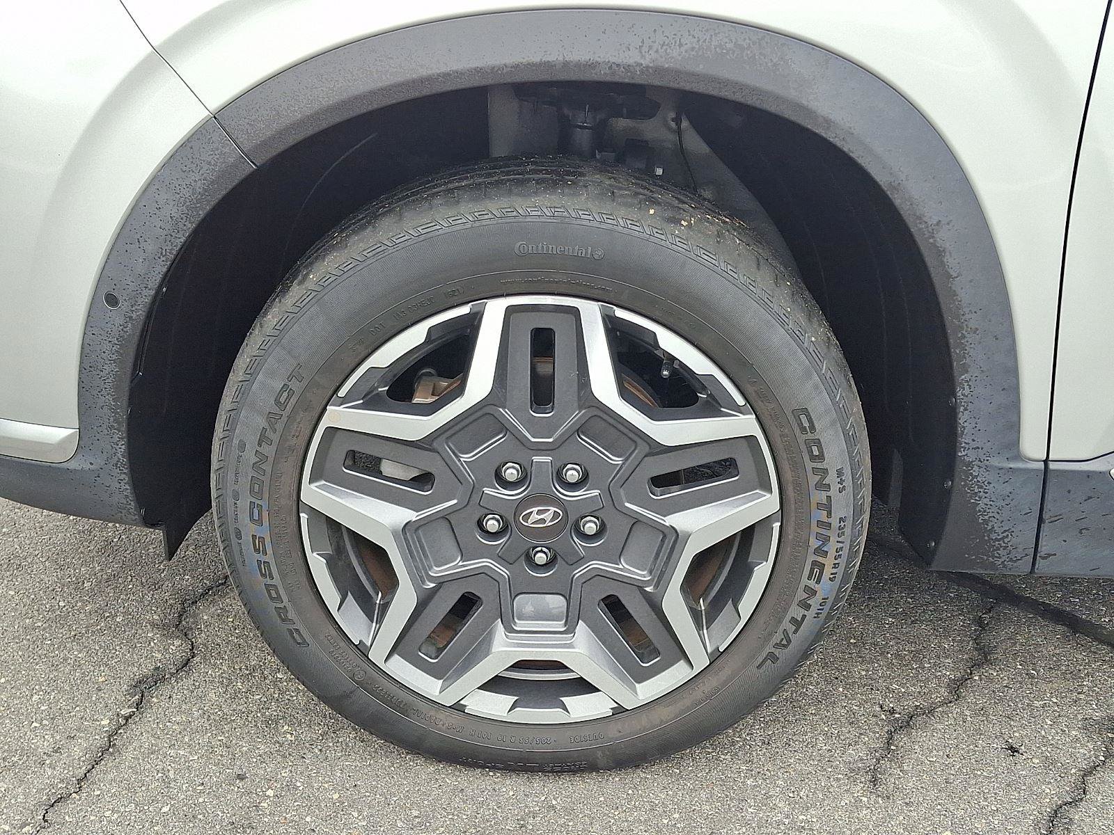 Used 2022 Hyundai Santa Fe Limited w/ Cargo Package image 9