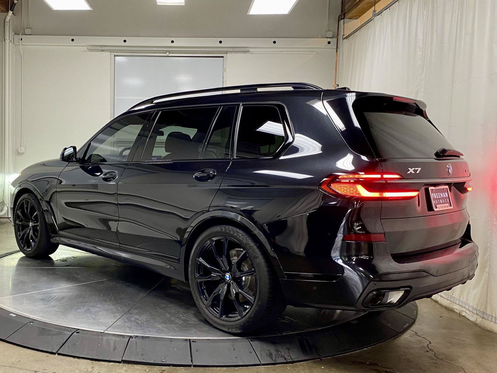 Used 2024 BMW X7 xDrive40i w/ M Sport Package AWD/4WD image 7