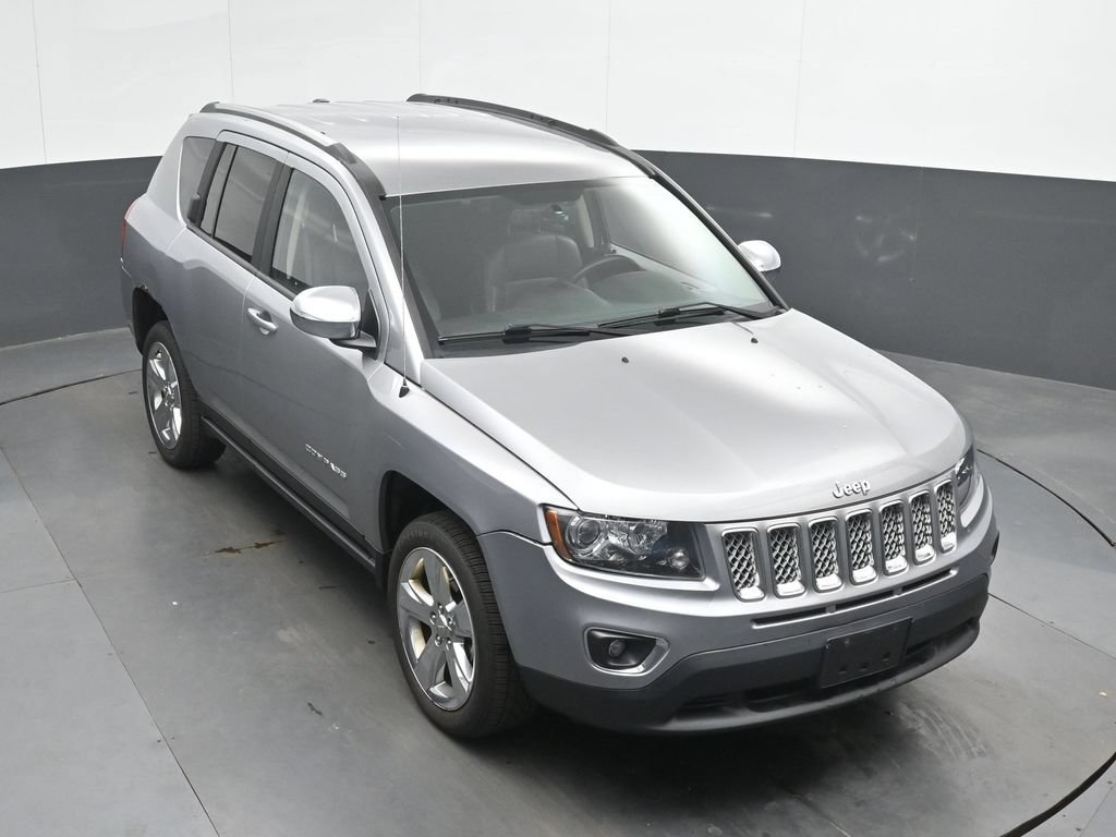 Used 2015 Jeep Compass Limited AWD/4WD image 25