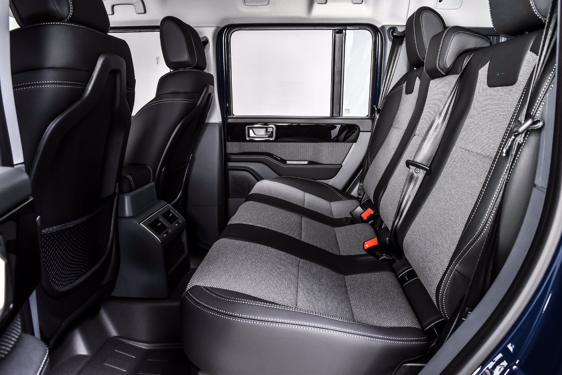 New 2026 INEOS Grenadier Station Wagon AWD/4WD image 18