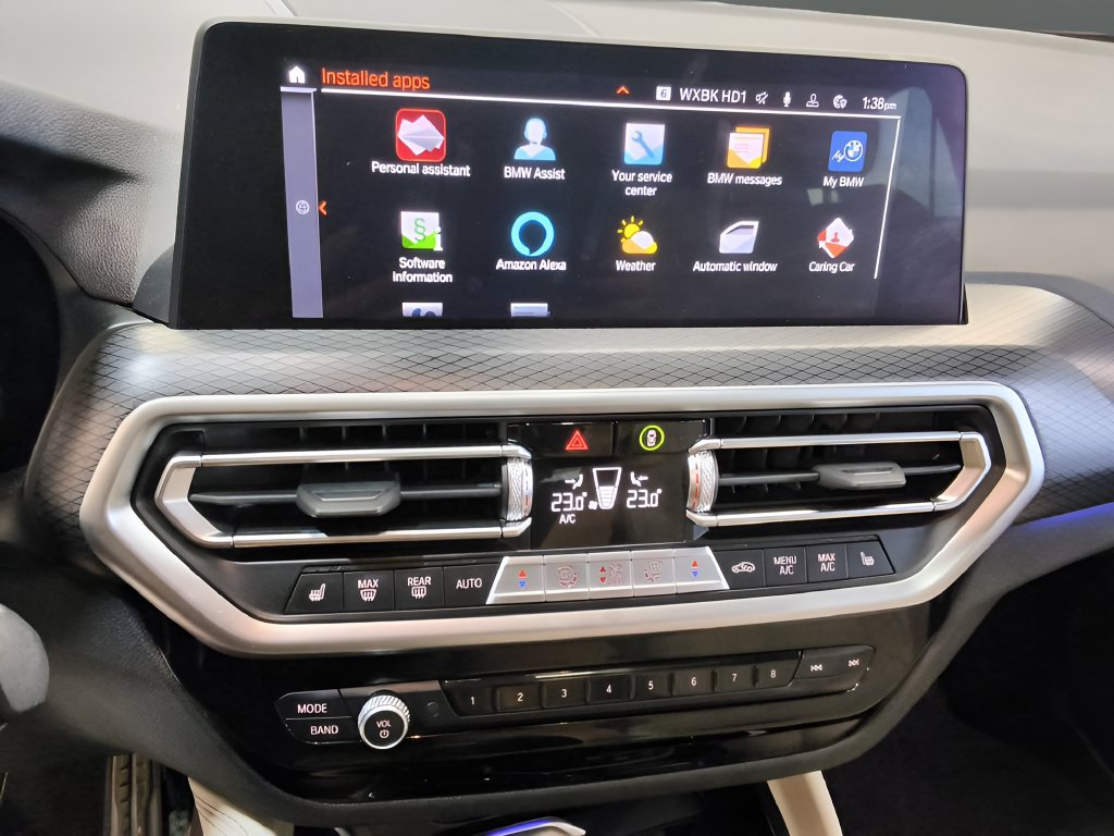 Used 2023 BMW X4 xDrive30i AWD/4WD image 17
