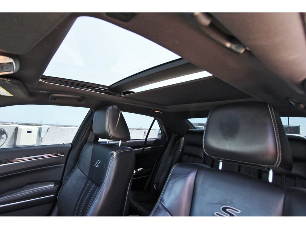 Used 2021 Chrysler 300 S RWD image 27