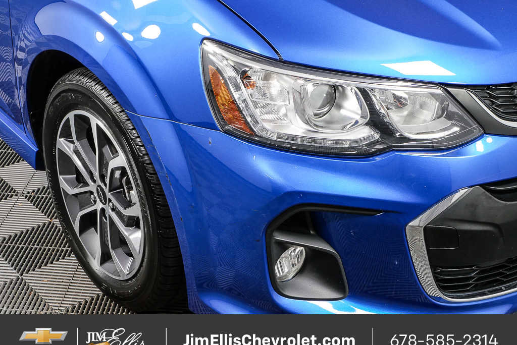 Used 2020 Chevrolet Sonic LT w/ Convenience Package FWD image 33