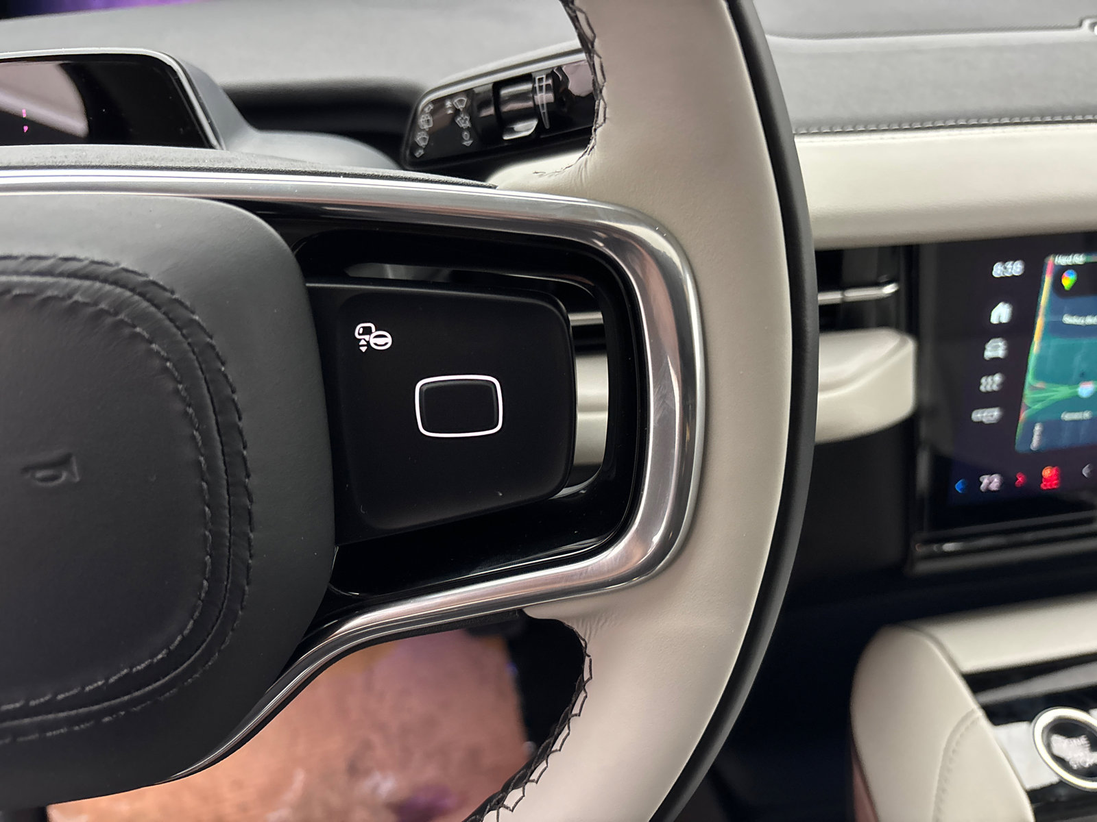 New 2026 Lincoln Navigator Reserve image 17