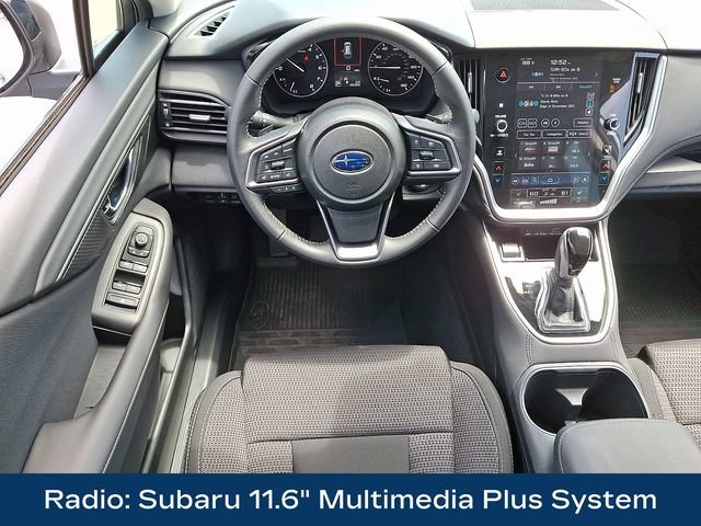 Used 2025 Subaru Outback Premium AWD/4WD image 3