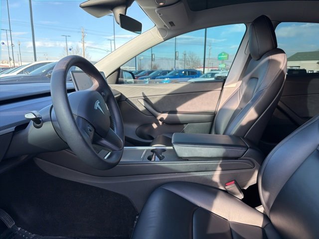 Used 2021 Tesla Model Y Long Range image 22