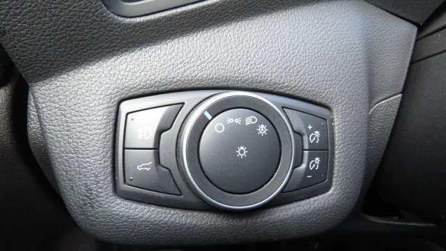 Certified 2017 Ford Escape SE image 24