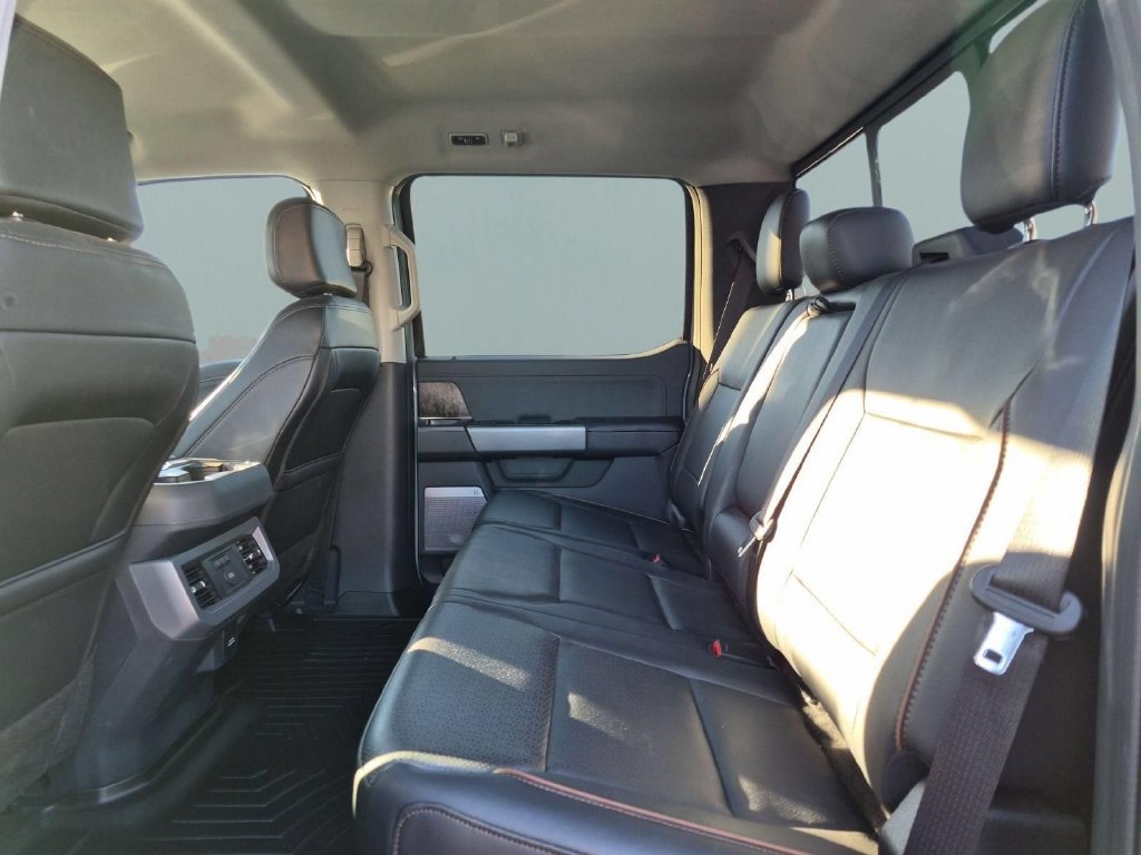 Used 2026 Ford F250 Lariat w/ Black Appearance Package AWD/4WD image 23