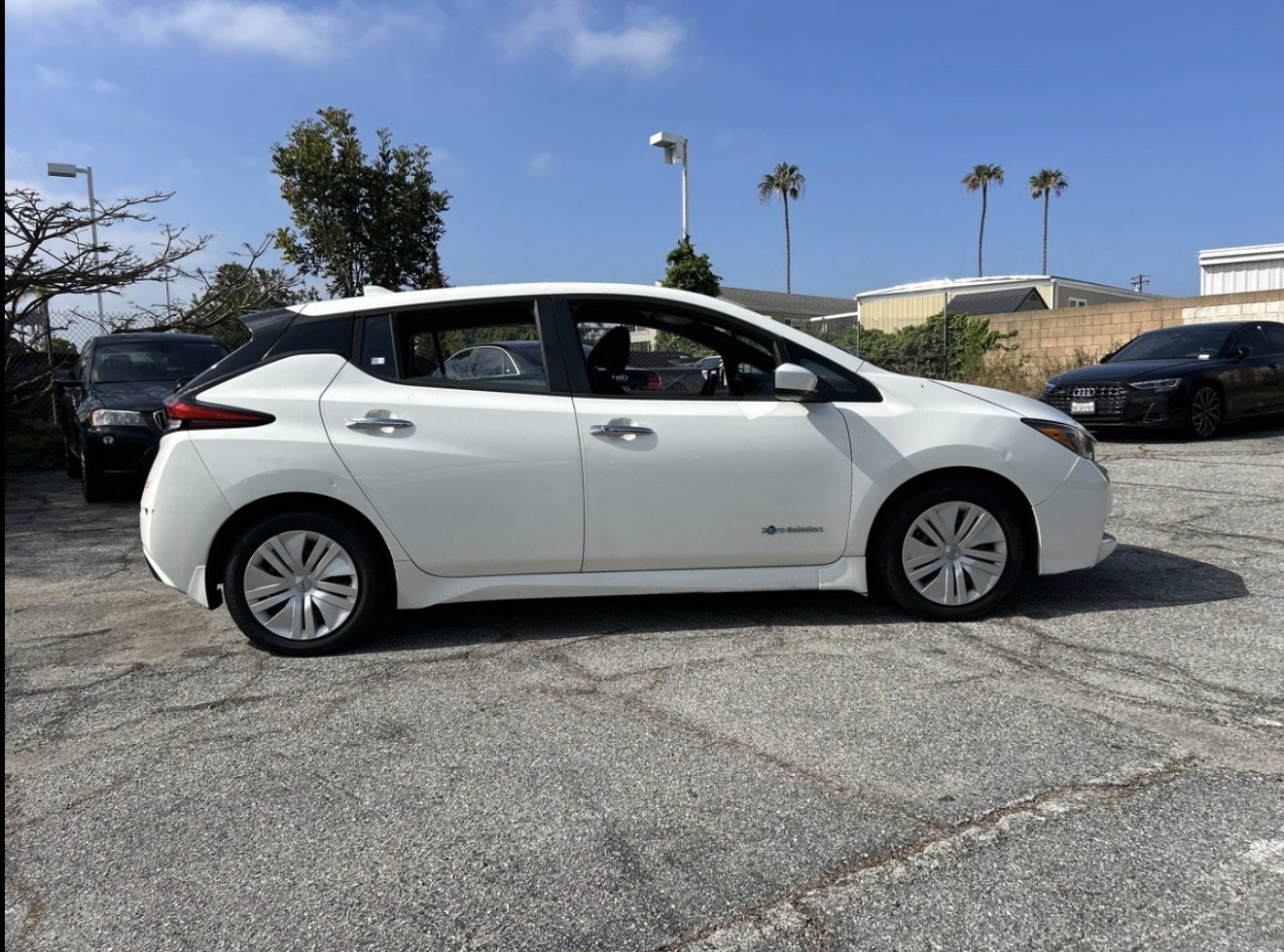 Used 2018 Nissan Leaf S w/ S Charge Package FWD image 5