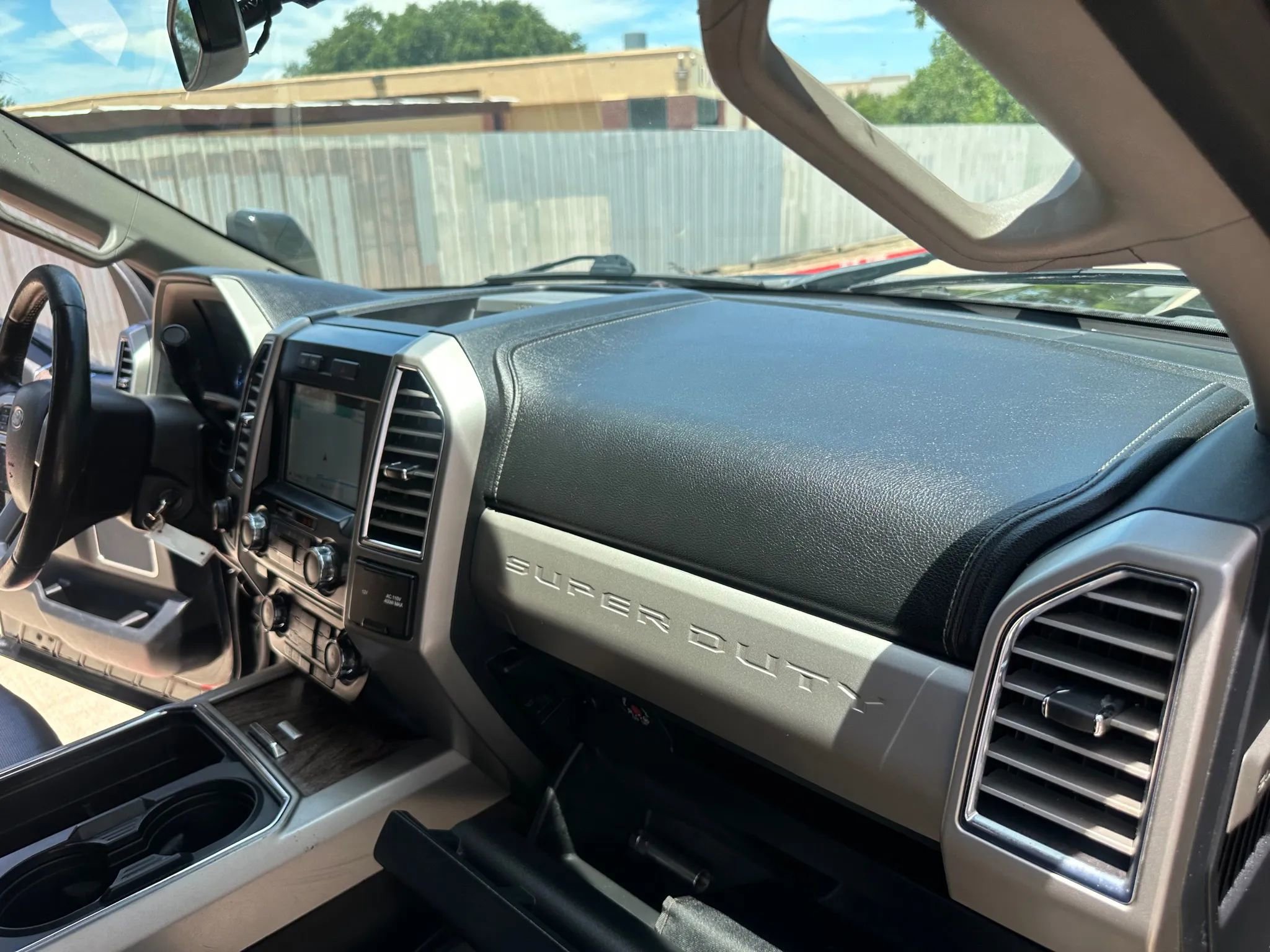 Used 2017 Ford F350 Lariat w/ Lariat Value Package image 32