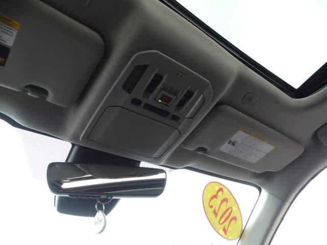 Used 2023 Toyota Highlander XLE image 35