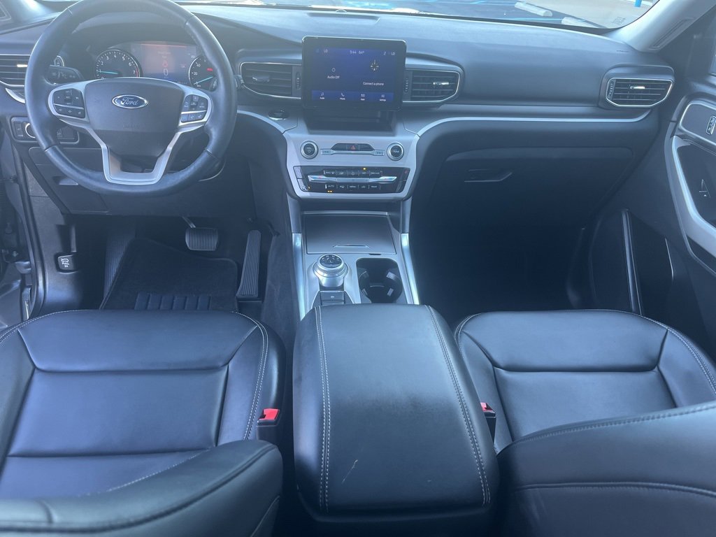Used 2022 Ford Explorer XLT w/ Equipment Group 202A image 17