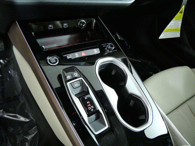New 2026 Audi A6 Premium Plus AWD/4WD image 13
