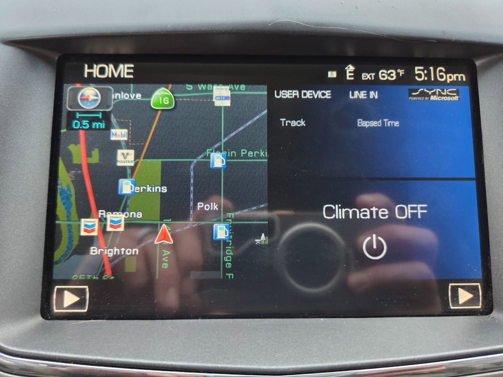 Used 2012 Lincoln MKT AWD image 21