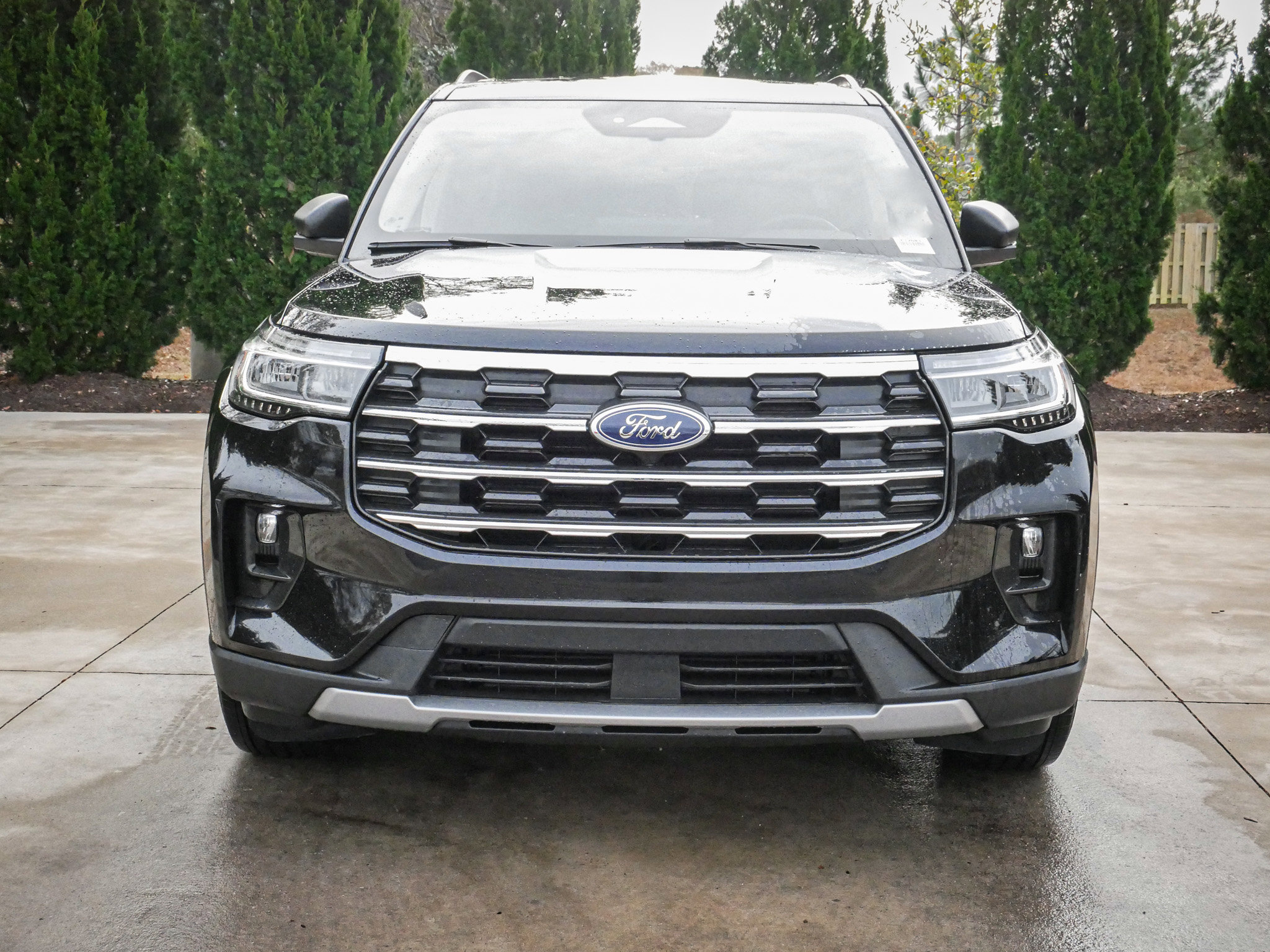 Used 2025 Ford Explorer Active w/ Active Comfort Package image 3