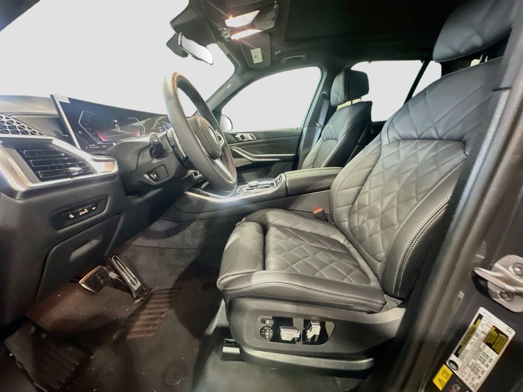 New 2026 BMW X5 xDrive50e w/ M Sport Package AWD/4WD image 22