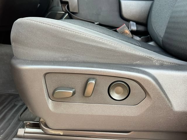 Used 2024 Chevrolet Silverado 1500 LT AWD/4WD image 14