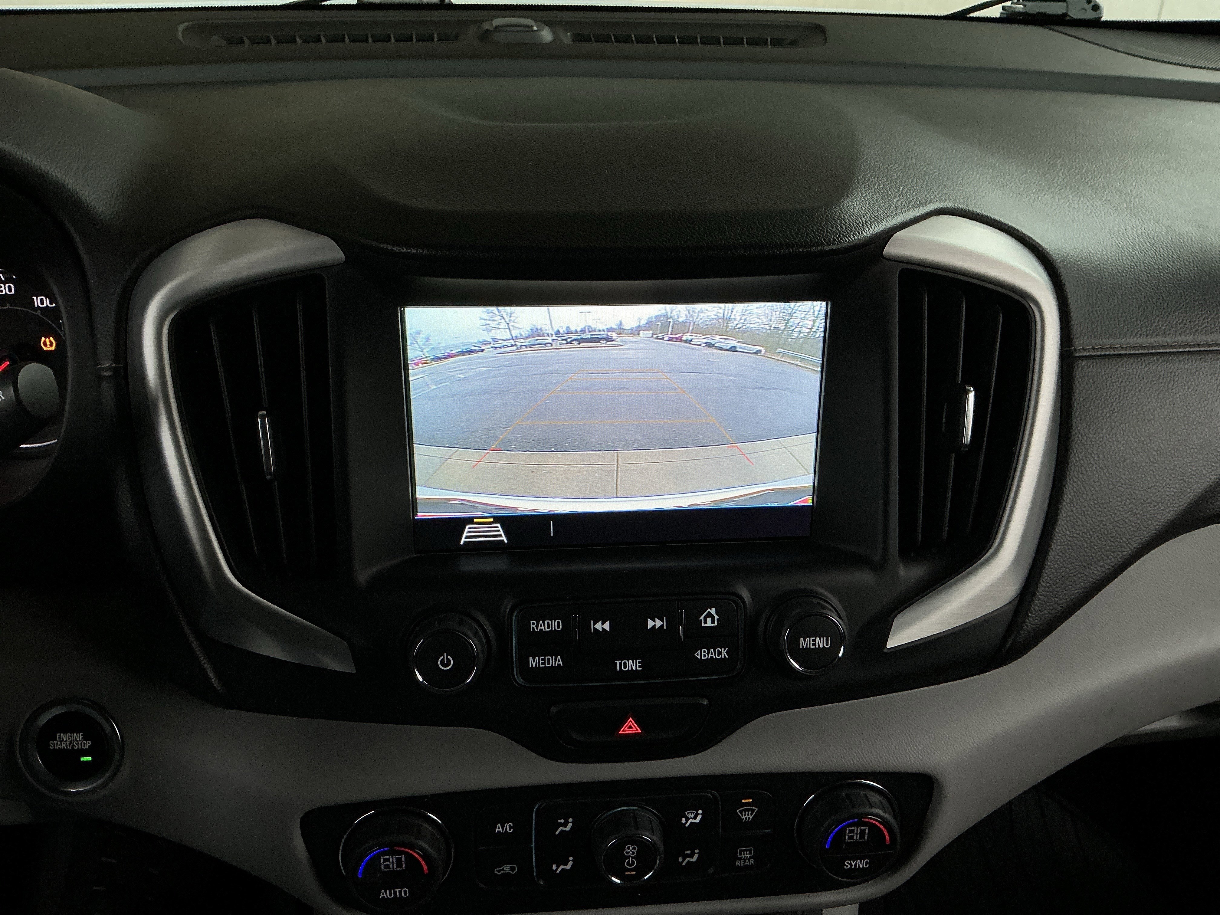 Used 2018 GMC Terrain SLE w/ Driver Convenience Package image 10