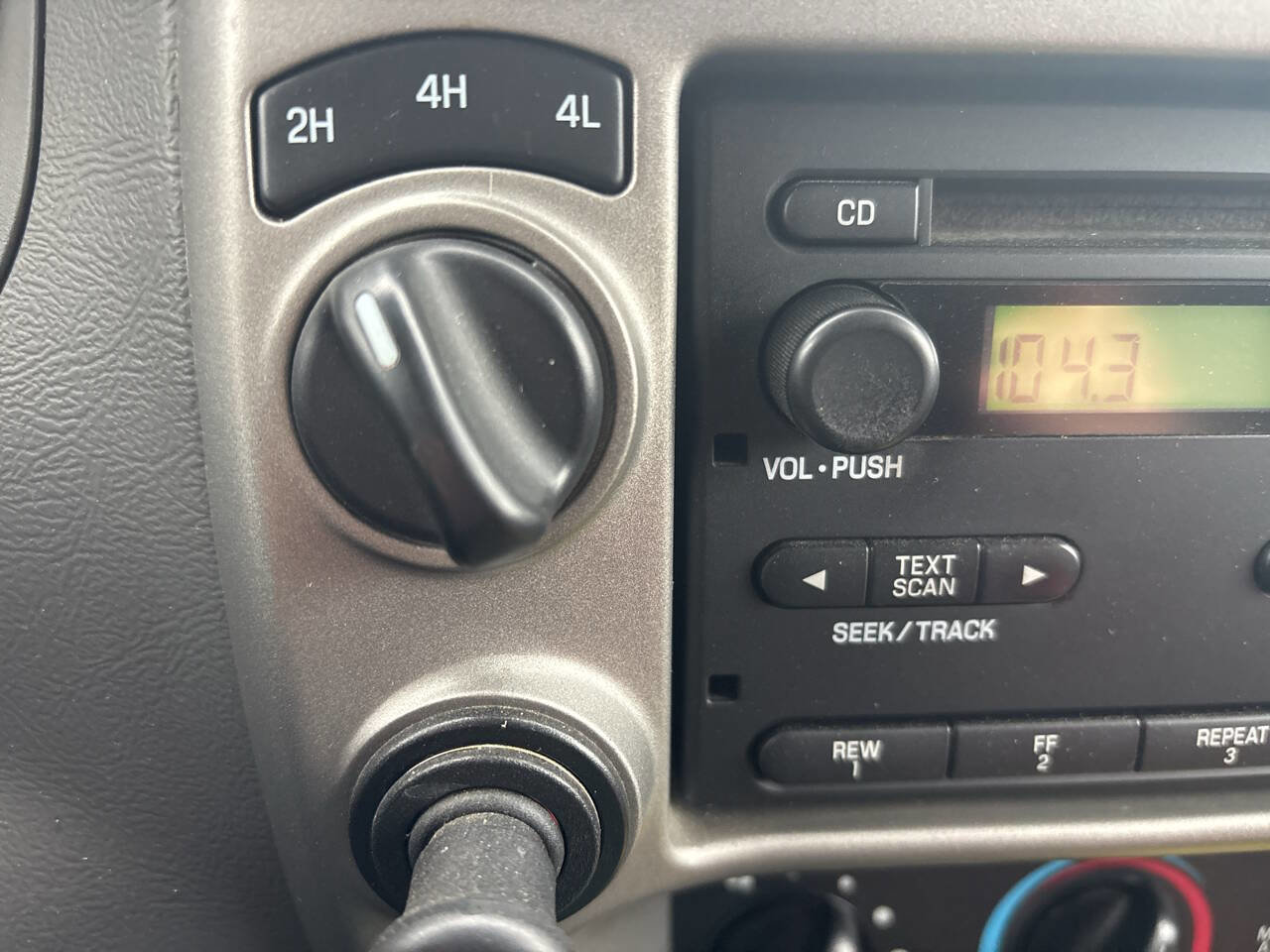 Used 2008 Ford Ranger XLT image 19