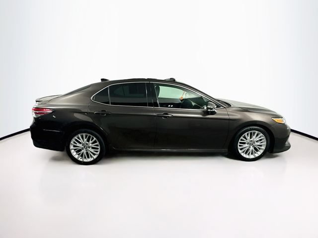 Used 2018 Toyota Camry XLE w/ Driver Assist Package FWD image 10