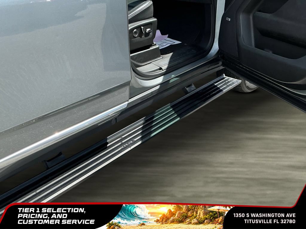 Certified 2023 GMC Yukon Denali w/ Denali Reserve Package AWD/4WD image 17