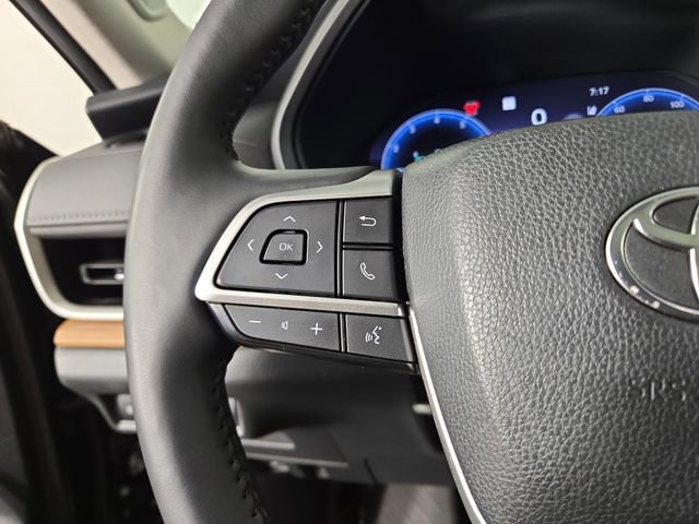 Used 2024 Toyota Grand Highlander AWD image 24