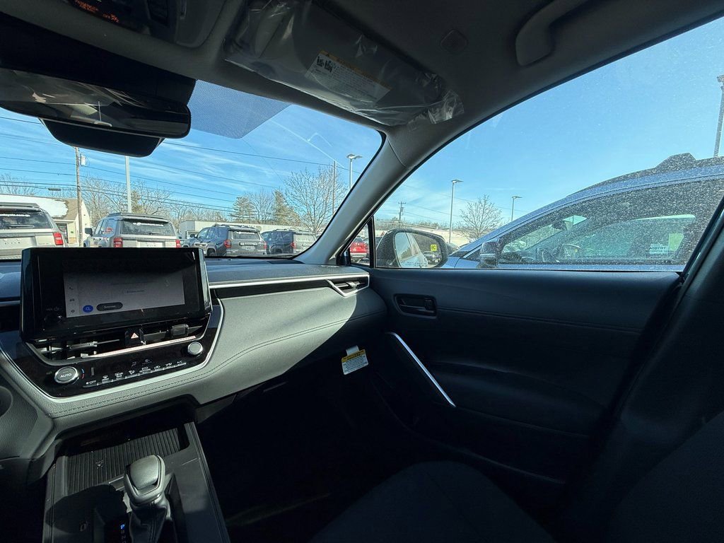 New 2026 Toyota Corolla Cross LE w/ Moonroof Package image 10