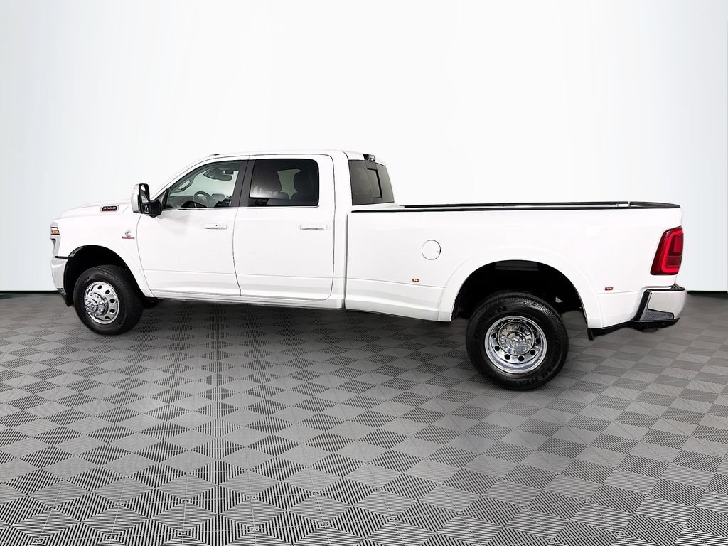 Used 2025 RAM 3500 Longhorn w/ Towing Technology Group AWD/4WD image 4