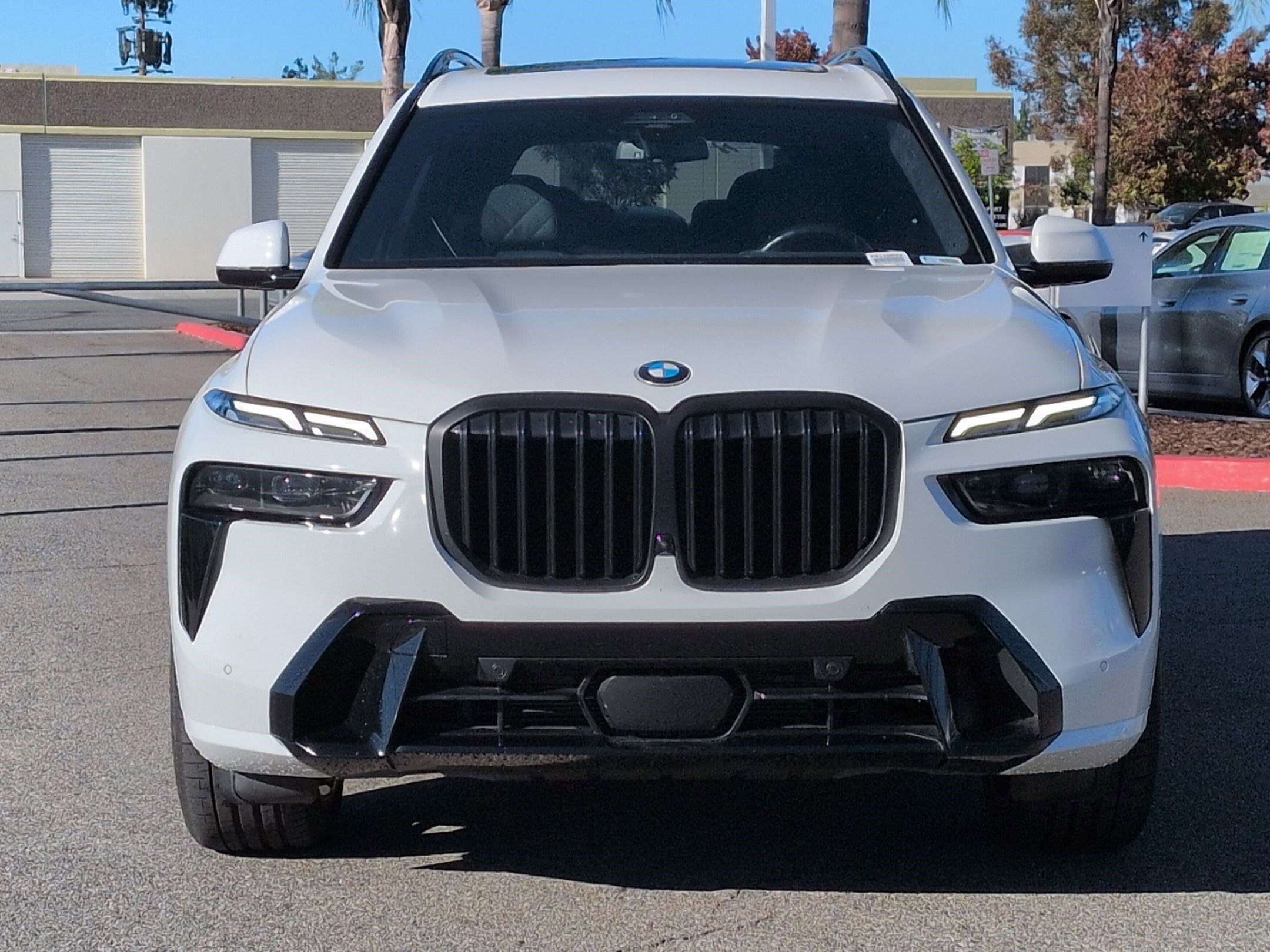 Certified 2024 BMW X7 xDrive40i w/ M Sport Package image 3