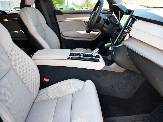 New 2026 Volvo XC90 B6 Ultra w/ Protection Package AWD/4WD image 30