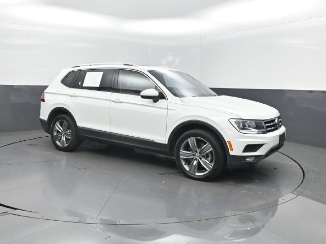 Used 2021 Volkswagen Tiguan SEL AWD/4WD image 35