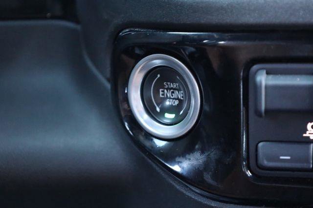 Used 2023 Chevrolet Silverado 1500 High Country w/ Technology Package image 33