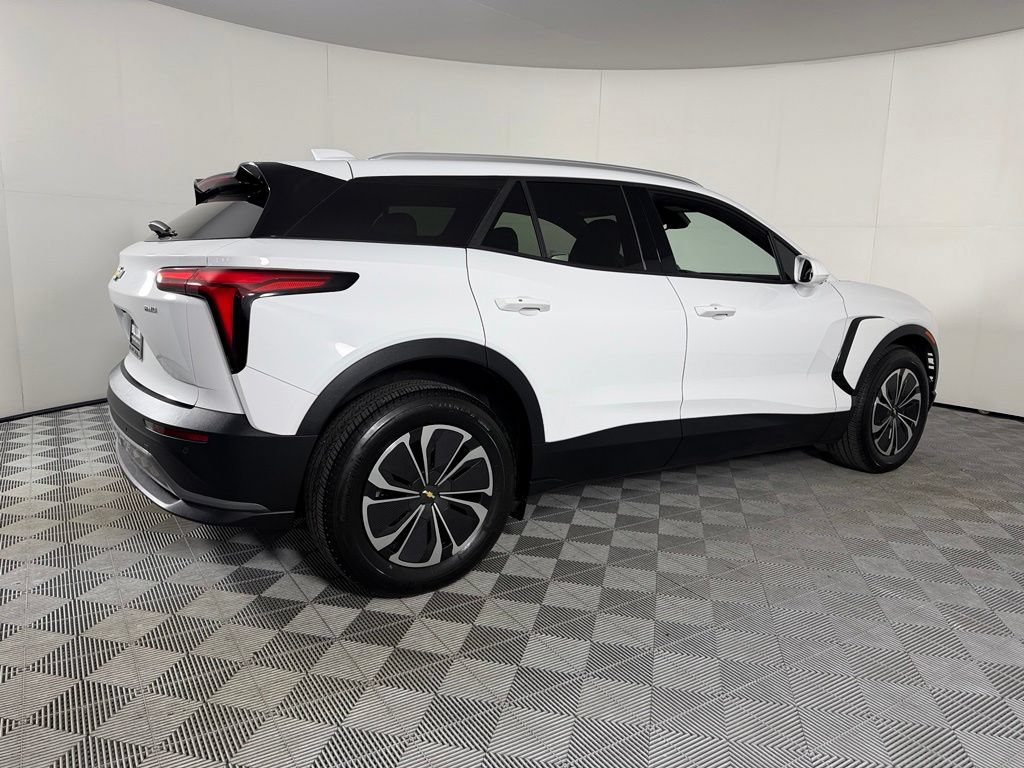 Used 2024 Chevrolet Blazer EV LT AWD/4WD image 8