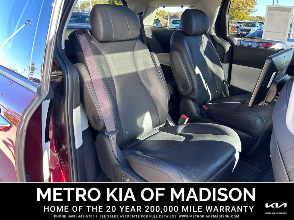 Used 2023 Kia Carnival SX Prestige image 52