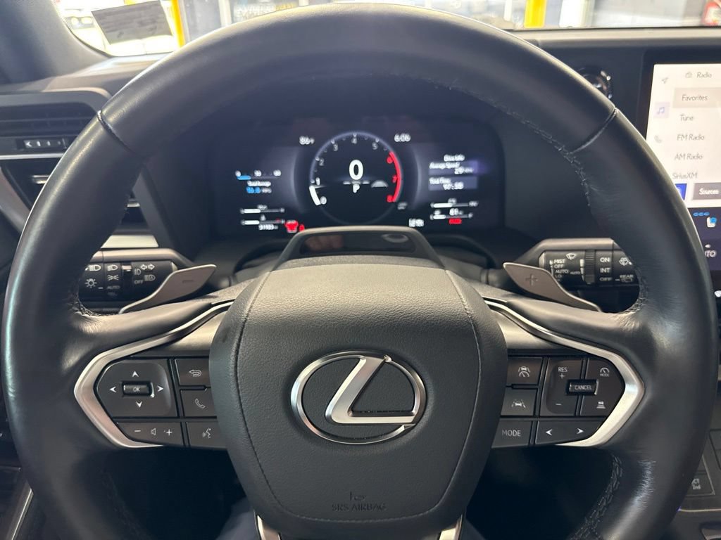 Used 2024 Lexus GX 550 w/ Accessory Package (Z1) AWD/4WD image 22