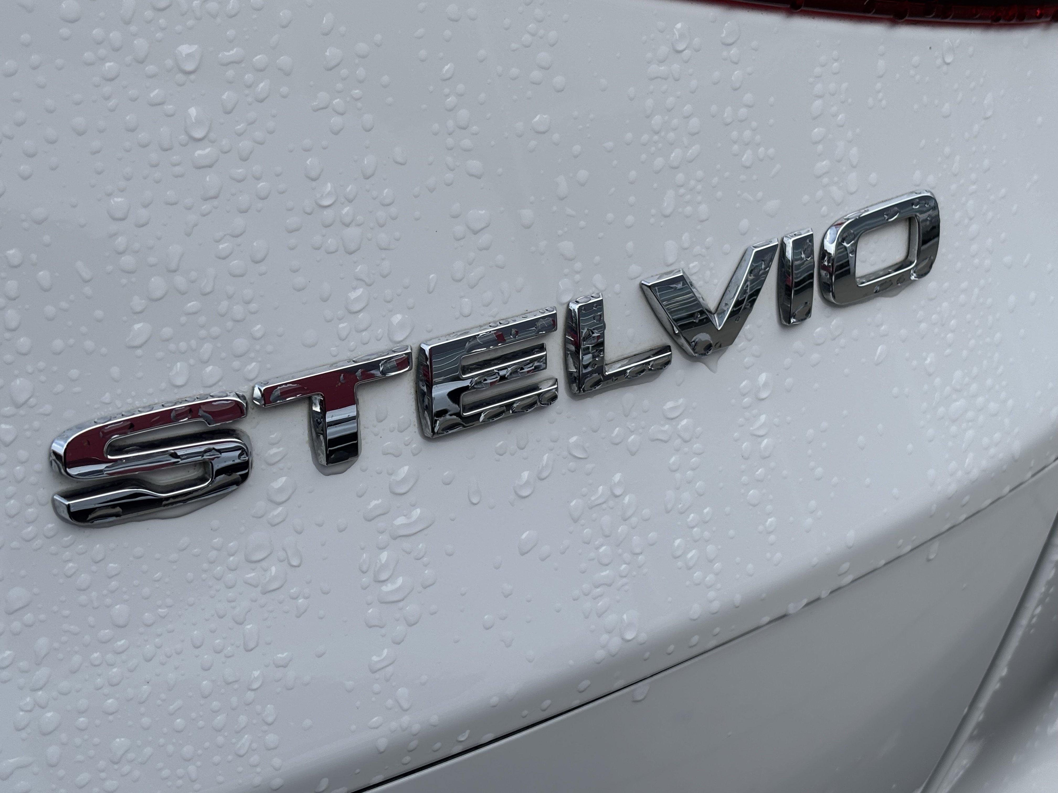 Certified 2023 Alfa Romeo Stelvio Ti AWD/4WD image 13