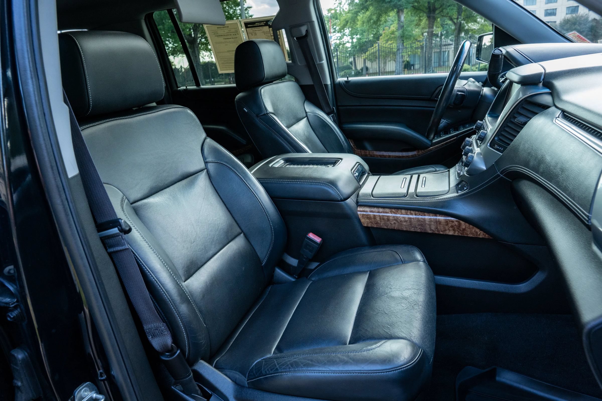 Used 2016 Chevrolet Suburban LTZ AWD/4WD image 19