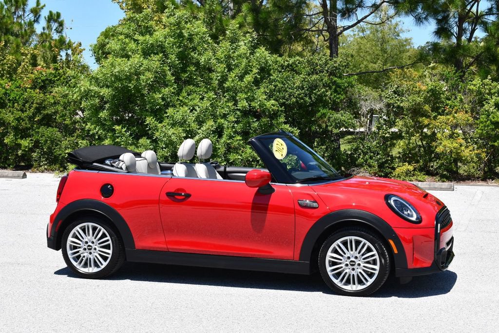 Used 2024 MINI Cooper S FWD image 8