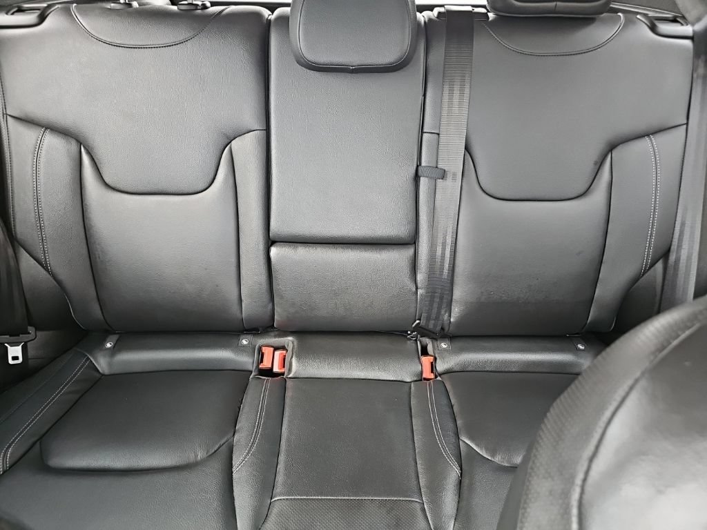 Certified 2020 Jeep Renegade Limited AWD/4WD image 34