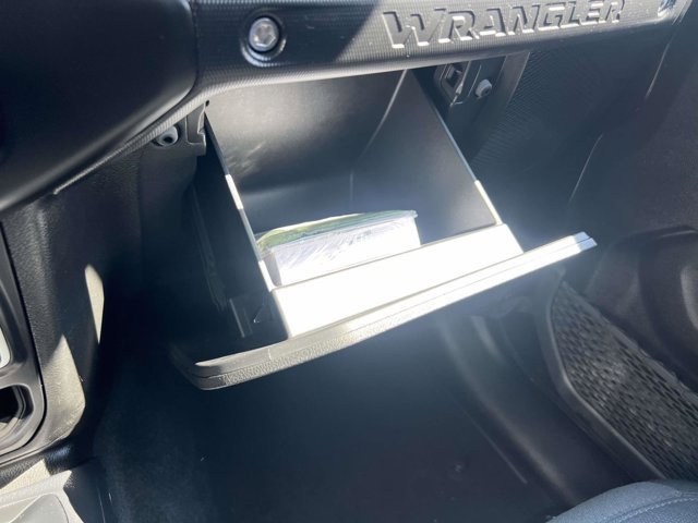 Certified 2021 Jeep Wrangler Unlimited Sport image 32