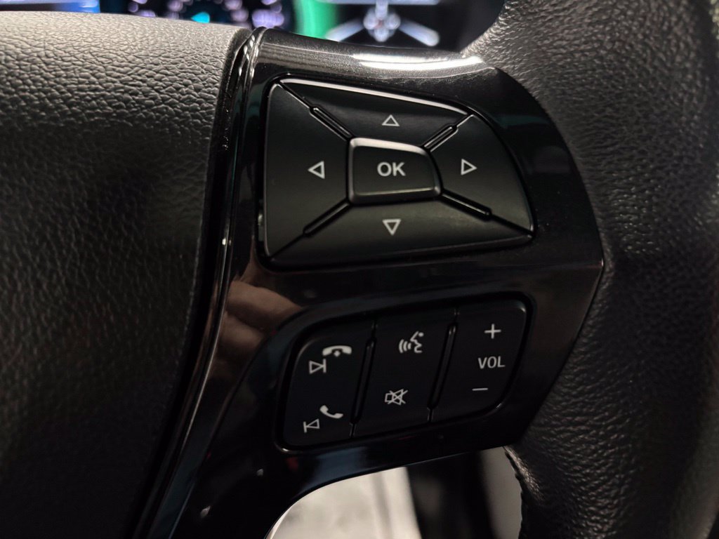 Used 2018 Ford Explorer XLT w/ Equipment Group 202A AWD/4WD image 19