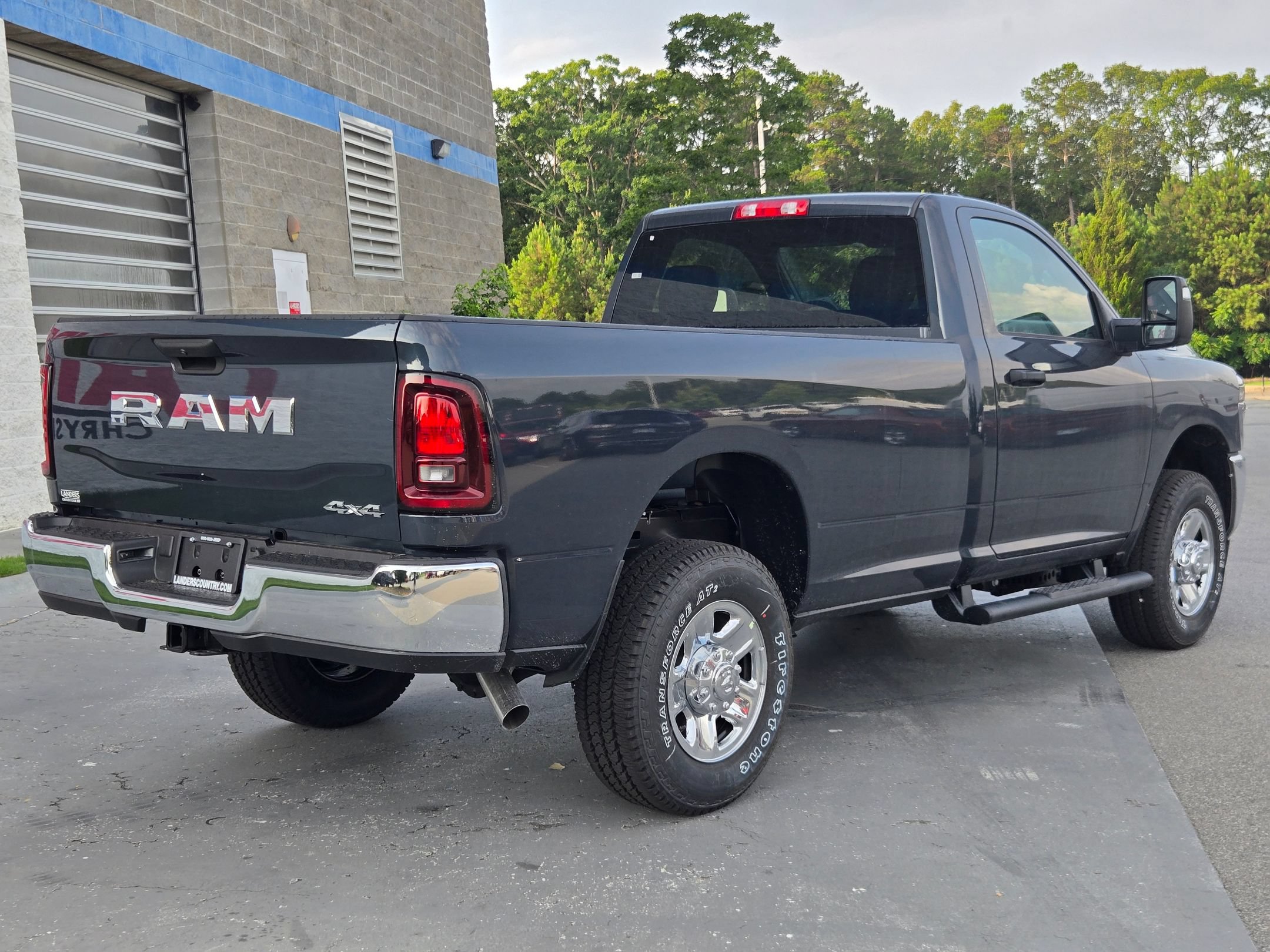 New 2026 RAM 2500 Tradesman w/ Chrome Appearance Group AWD/4WD image 7