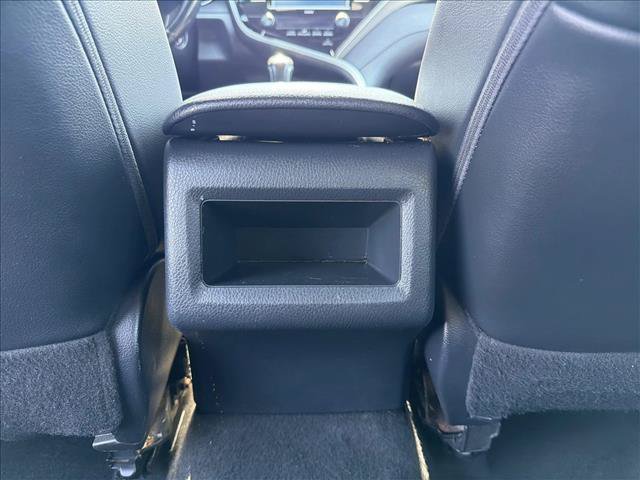 Used 2020 Toyota Camry SE FWD image 23