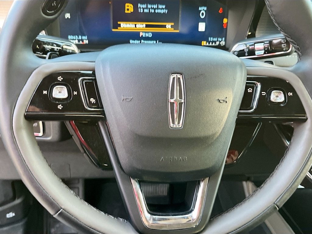 Used 2025 Lincoln Corsair AWD w/ Equipment Group 101A image 11