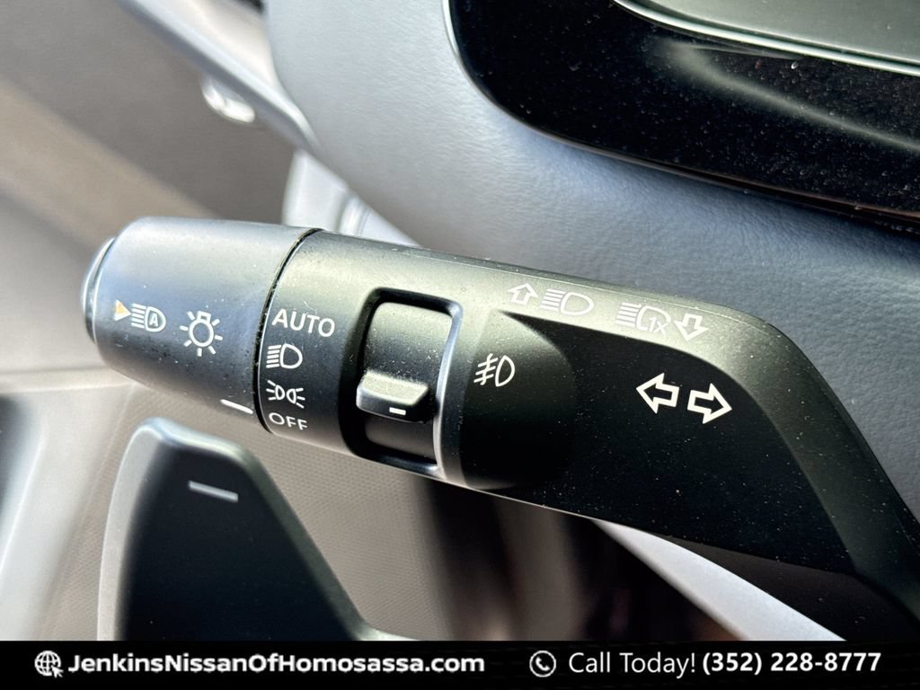 Certified 2022 Nissan Pathfinder SL w/ SL Premium Package FWD image 42