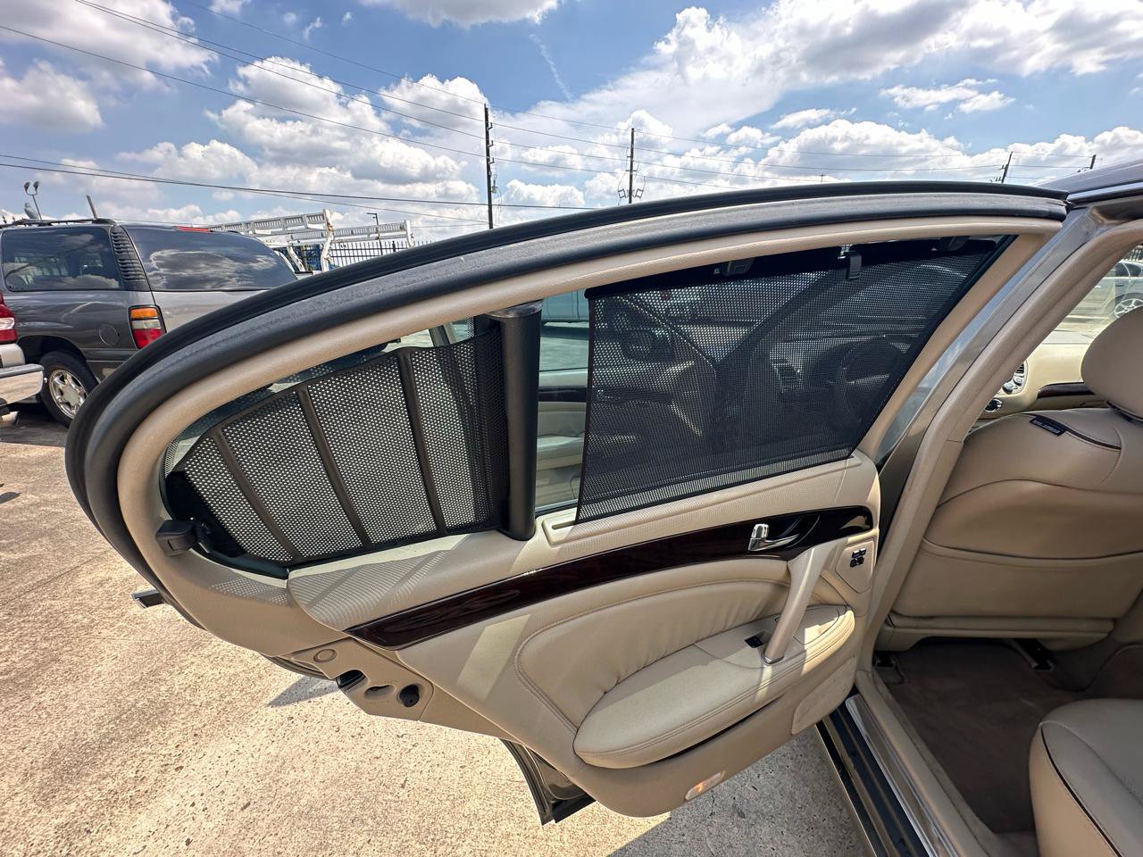 Used 2005 INFINITI Q45 w/ (P01) Premium Pkg RWD image 32