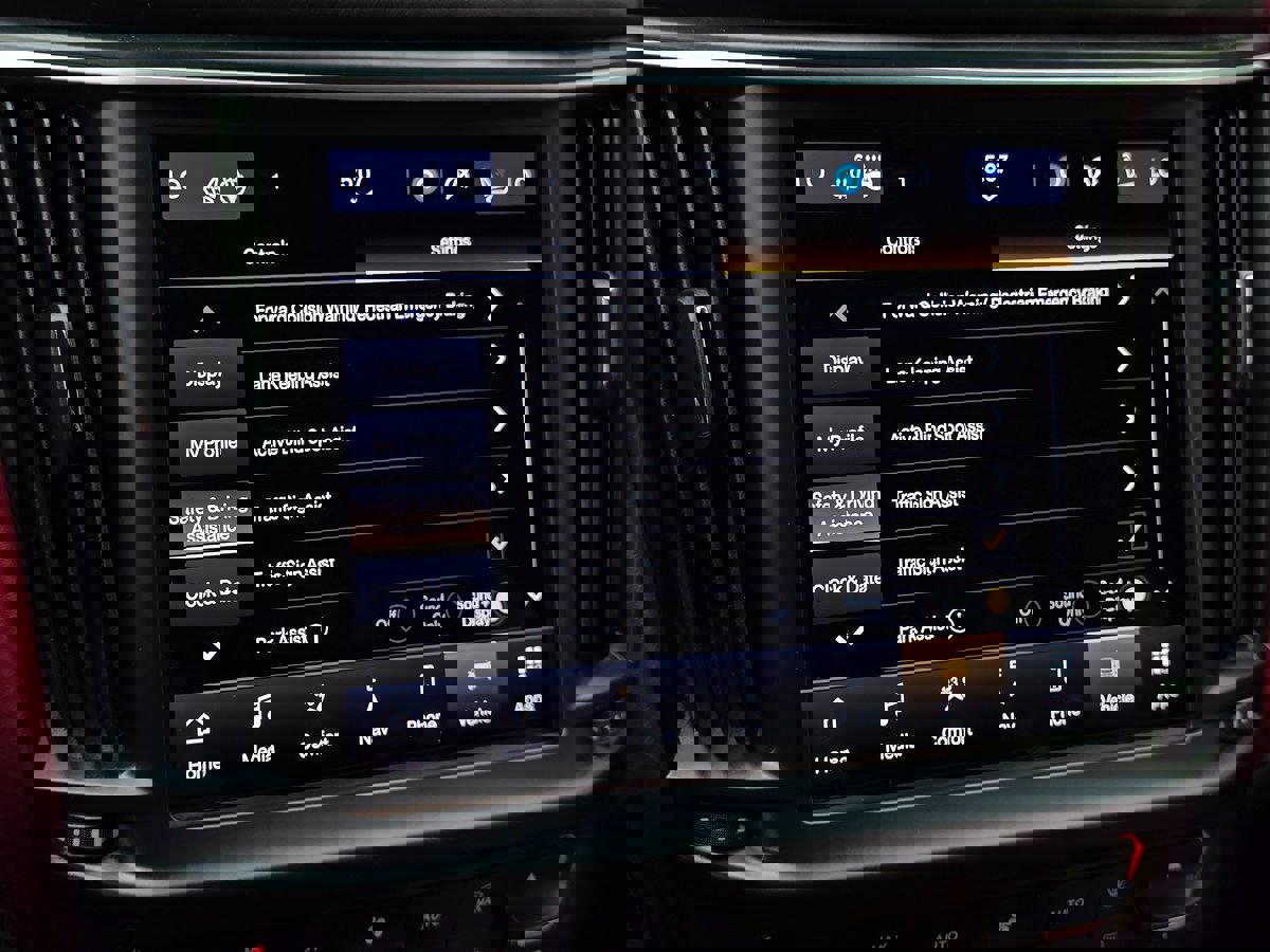 Used 2023 Maserati Levante Modena image 38