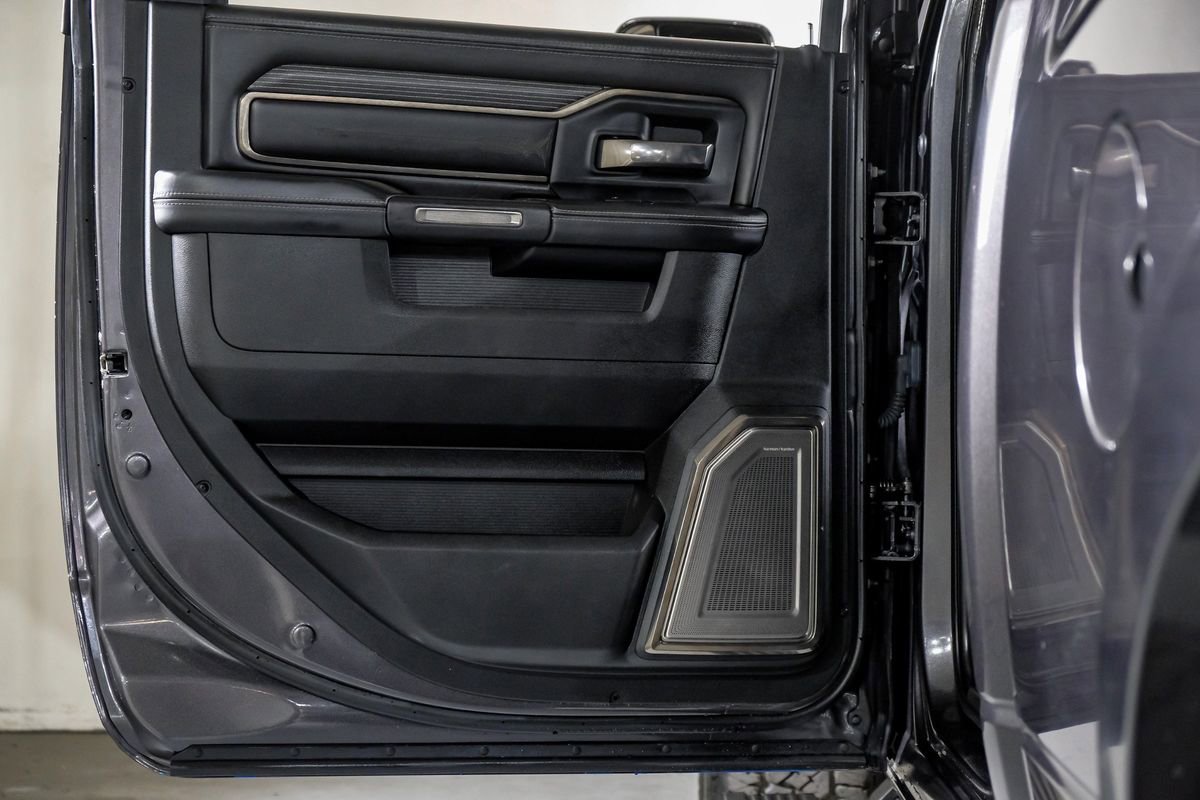 Used 2020 RAM 2500 Limited image 37