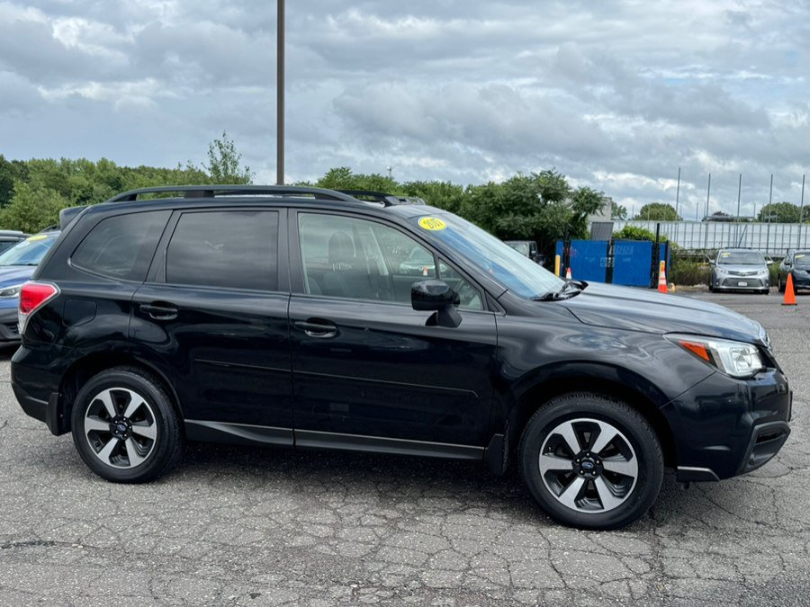 Used 2017 Subaru Forester 2.5i Premium w/ All-Weather Package AWD/4WD image 6