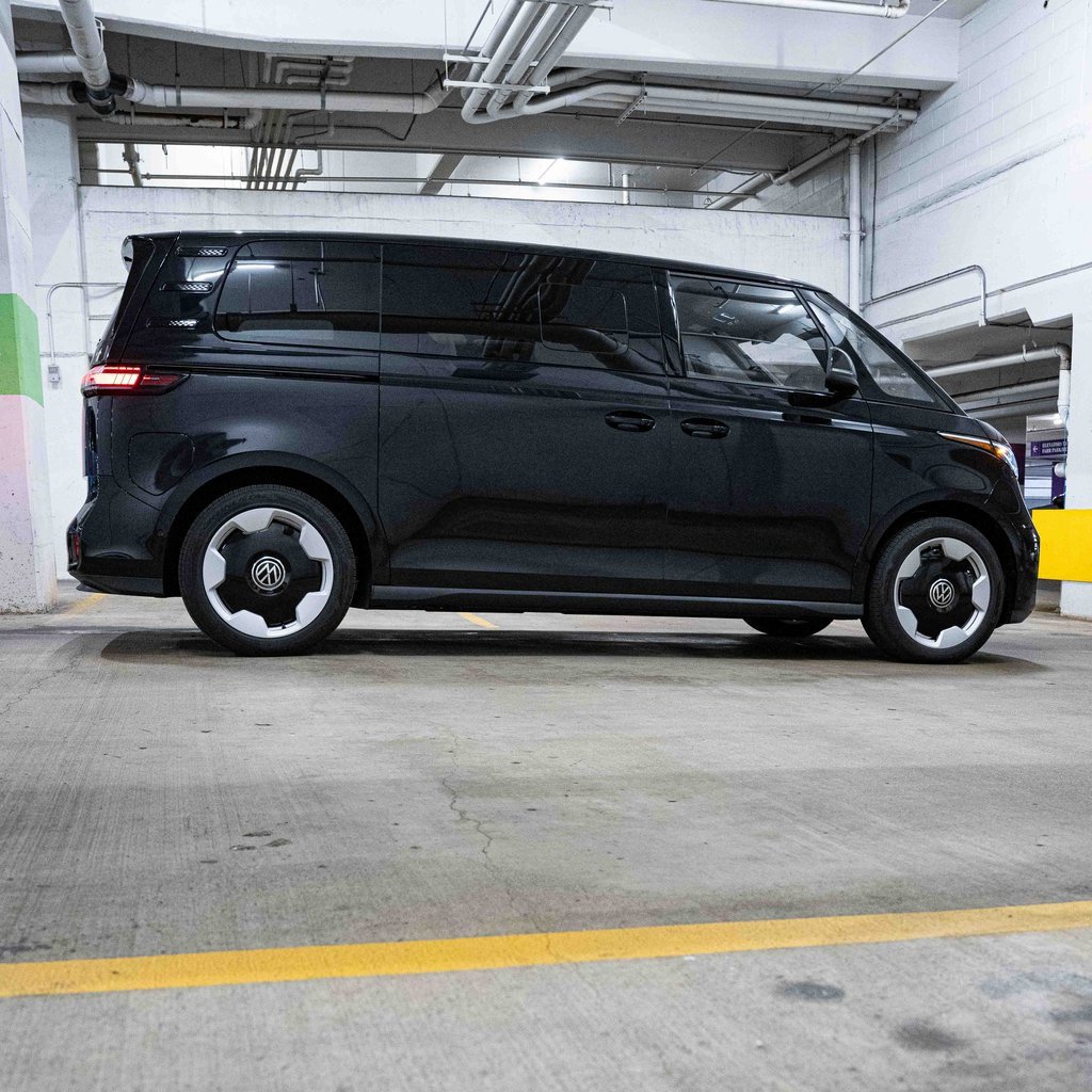 New 2025 Volkswagen ID. Buzz Pro S image 7